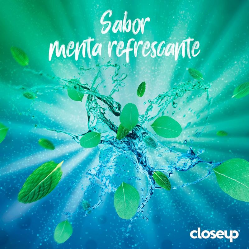 CR-DENT-CLOSE-UP-TRIPLE-70G-MENTA-AMERICANA